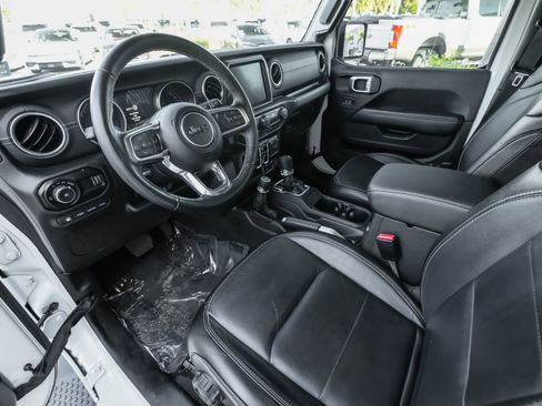 Used 2023 Jeep Wrangler Unlimited Sahara w/ Cold Weather Group image 6