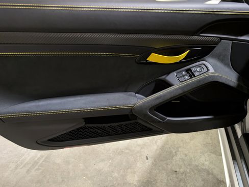 Used 2024 Porsche 718 Cayman GT4 RS image 20