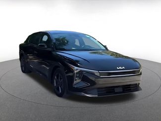 Used 2025 Kia K4 FWD video 2