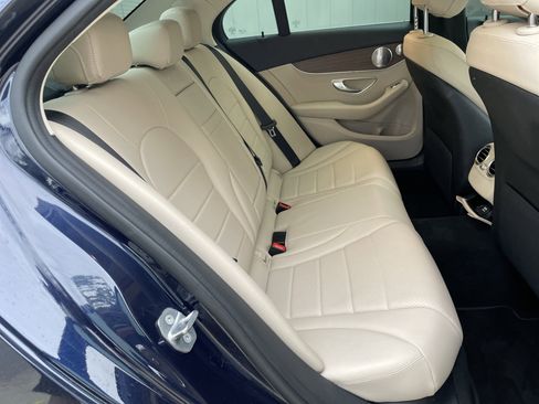 Used 2019 Mercedes-Benz C 300 4MATIC Sedan image 43