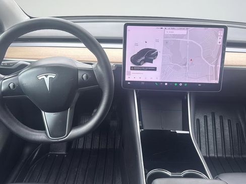 Used 2021 Tesla Model Y Long Range AWD/4WD image 12