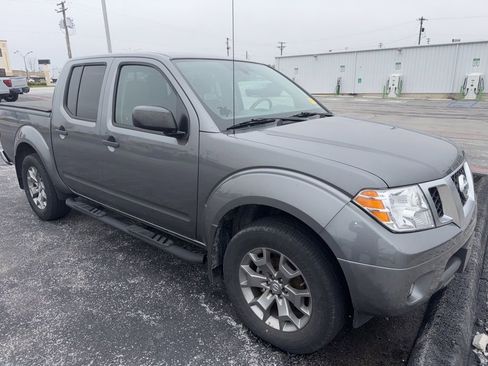 Used 2020 Nissan Frontier SV image 20
