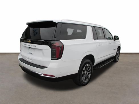 Used 2025 Chevrolet Suburban LS w/ Max Trailering Package AWD/4WD image 3