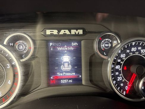 Used 2024 RAM 3500 Big Horn AWD/4WD image 15