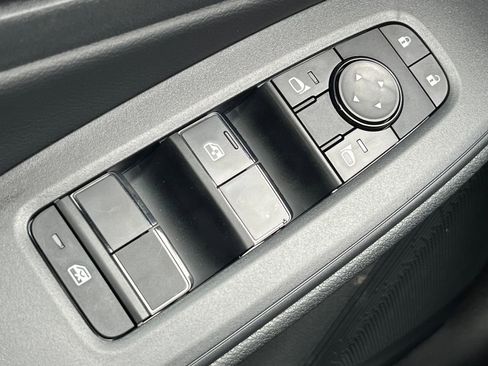 New 2026 Nissan Sentra SV w/ Floor Mat Package FWD image 18