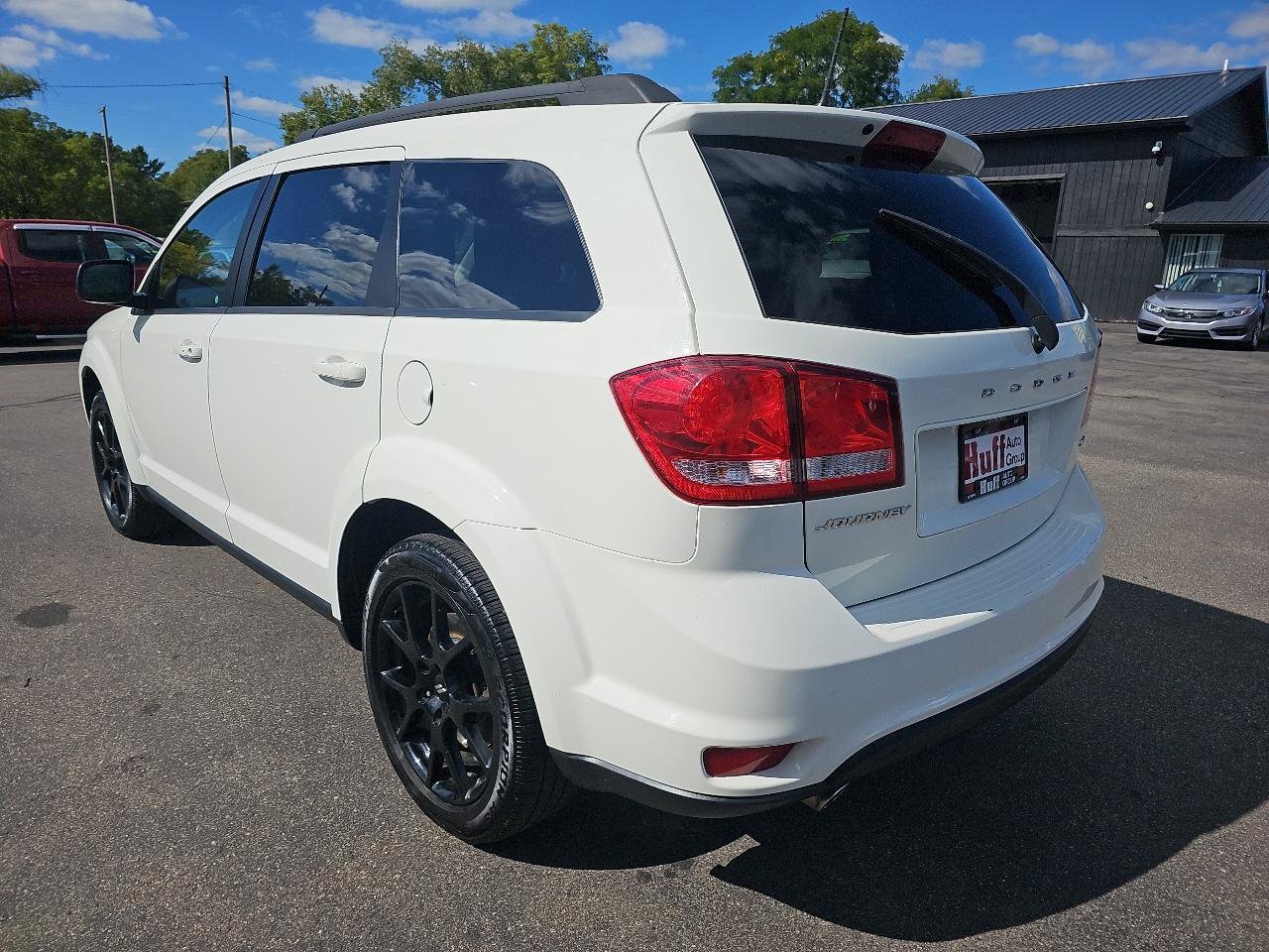 Used 2018 Dodge Journey GT w/ Blacktop Package FWD image 12