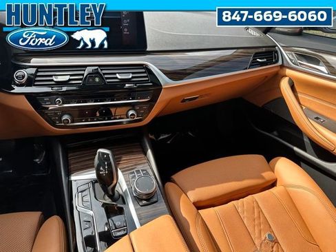 Used 2023 BMW 530e xDrive w/ Premium Package AWD/4WD image 15