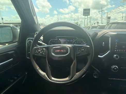 Used 2020 GMC Sierra 1500 AT4 w/ AT4 Premium Package AWD/4WD image 11