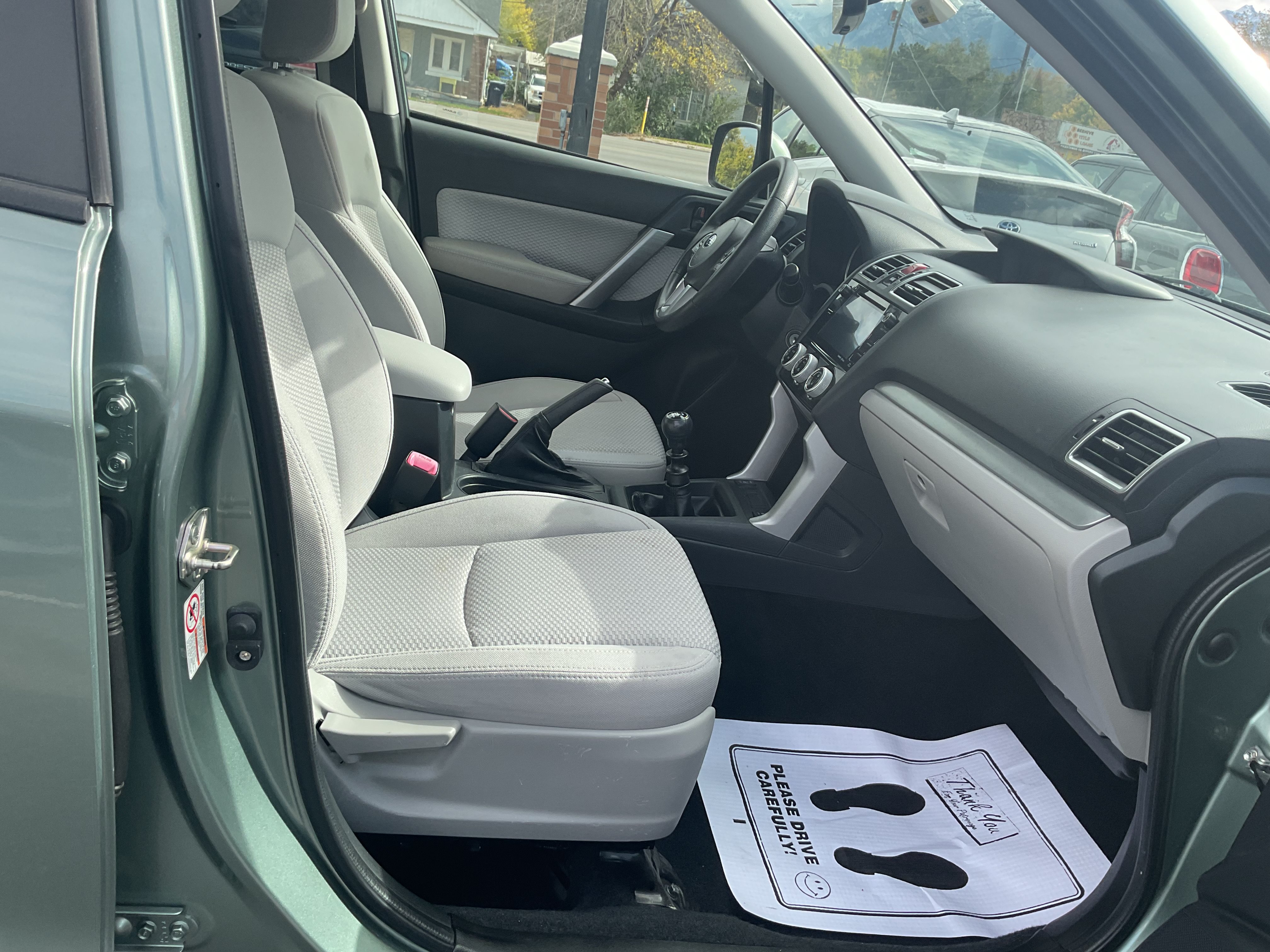 Used 2017 Subaru Forester 2.5i Premium AWD/4WD image 17