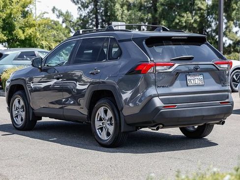 Used 2024 Toyota RAV4 LE AWD/4WD image 2