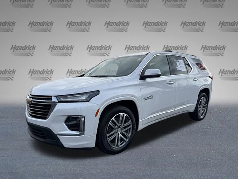 Used 2023 Chevrolet Traverse High Country image 4