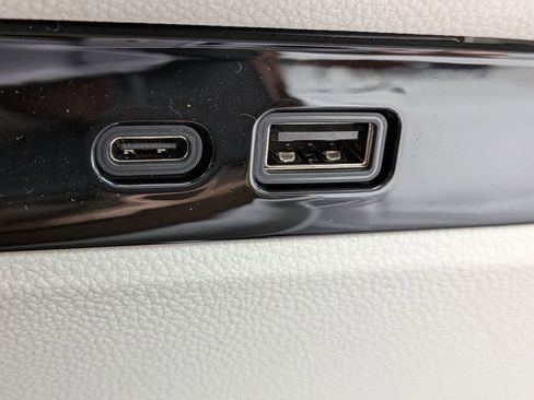 New 2026 Buick Enclave Avenir w/ Super Cruise Package FWD image 25