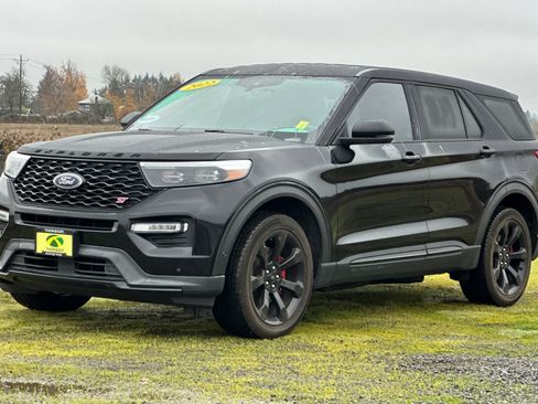 Used 2022 Ford Explorer ST w/ Equipment Group 401A image 8