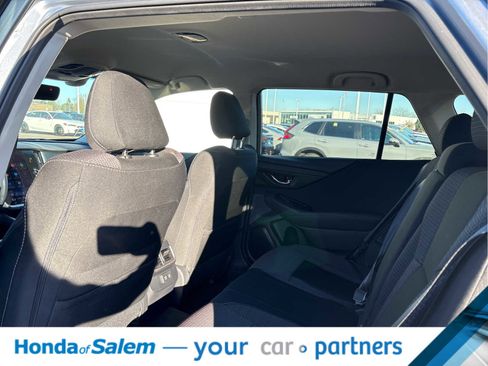 Used 2022 Subaru Outback Premium image 15