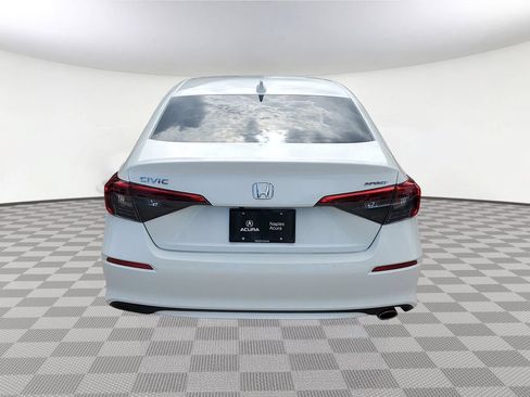 Used 2024 Honda Civic Sport image 5
