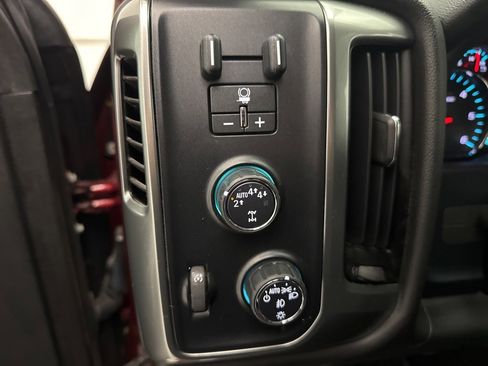 Used 2017 Chevrolet Silverado 1500 LT w/ All Star Edition image 27