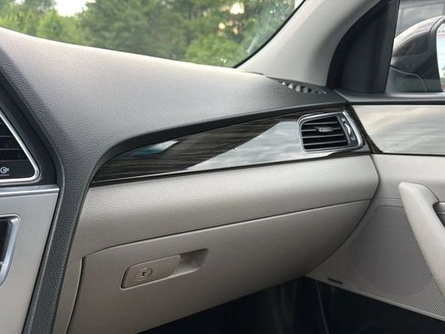 Used 2017 Hyundai Sonata Limited w/ Tech Package 03 FWD image 37