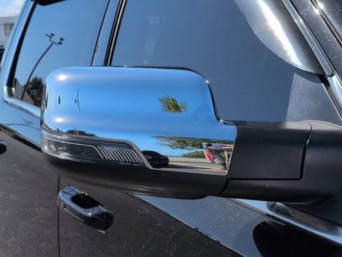 Used 2024 RAM 1500 Limited image 12