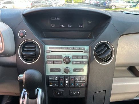 Used 2010 Honda Pilot EX-L image 25