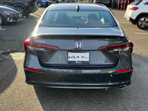 Used 2025 Honda Civic Sport image 9