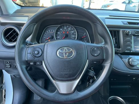 Used 2015 Toyota RAV4 XLE image 9