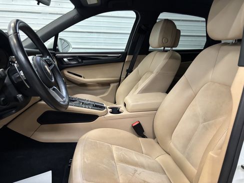 Used 2019 Porsche Macan image 8