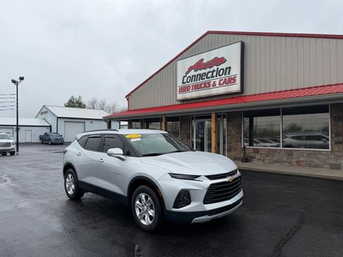 Used 2020 Chevrolet Blazer LT image 2