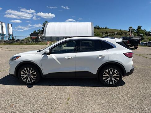 Used 2020 Ford Escape Titanium AWD/4WD image 9