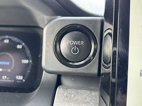 Used 2024 Toyota Tacoma Trailhunter image 17