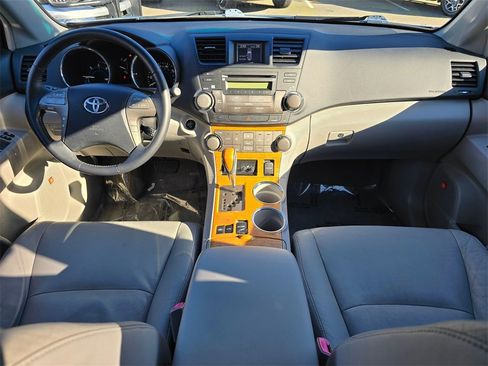 Used 2009 Toyota Highlander Limited image 19