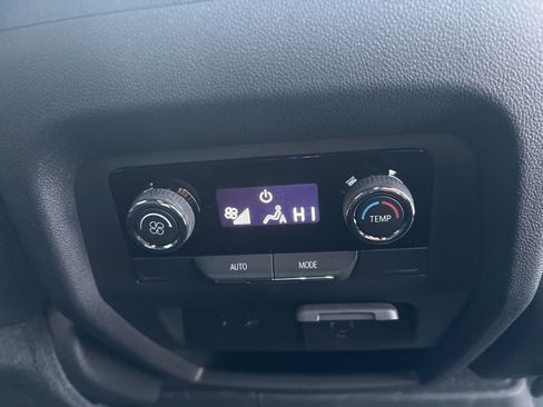 New 2025 Chevrolet Traverse LT w/ Midnight/Sport Edition image 45