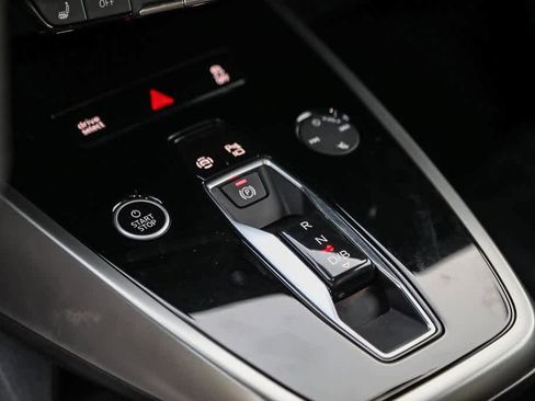 Used 2023 Audi Q4 e-tron Premium Plus w/ Premium Plus image 19