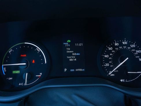 Used 2024 Toyota Sienna LE image 26