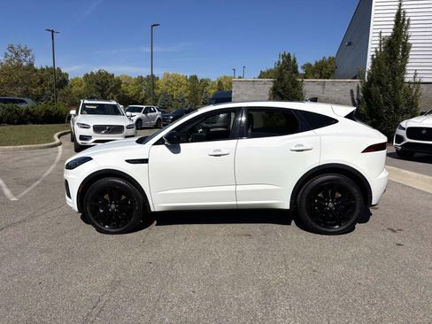 Used 2024 Jaguar E-PACE R-Dynamic SE image 8