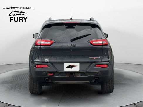 Used 2016 Jeep Cherokee Trailhawk w/ Comfort/Convenience Group AWD/4WD image 4