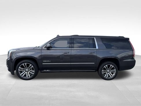 Used 2017 GMC Yukon XL Denali w/ Open Road Package RWD image 2