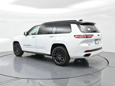 New 2025 Jeep Grand Cherokee L Summit image 9