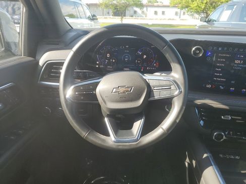 Used 2025 Chevrolet Tahoe Z71 AWD/4WD image 11