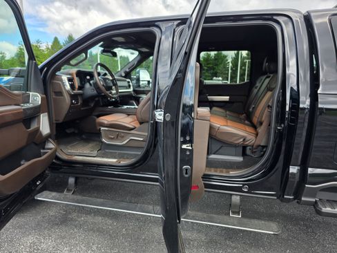 Used 2026 Ford F350 King Ranch w/ Chrome Package AWD/4WD image 10