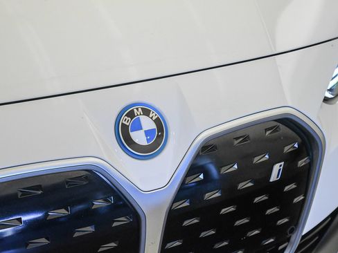 Used 2023 BMW i4 eDrive35 RWD image 7