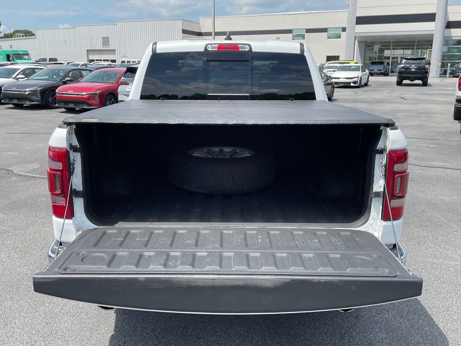 Used 2022 RAM 1500 Limited AWD/4WD image 5