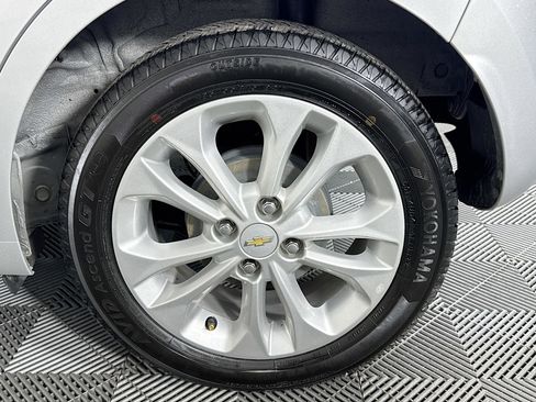 Used 2020 Chevrolet Spark LT image 35