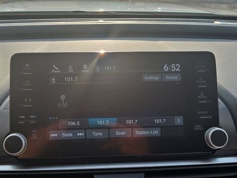 Used 2021 Honda Accord EX-L image 16