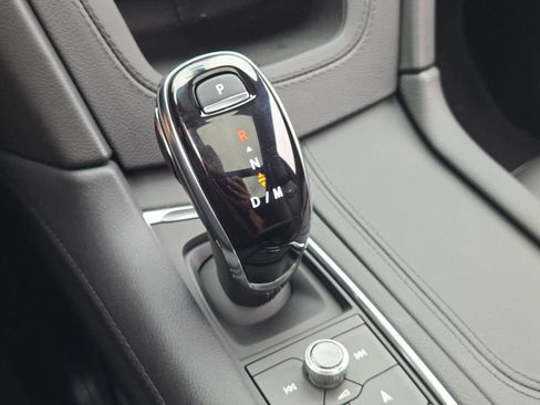 New 2025 Cadillac XT5 Premium Luxury FWD image 29