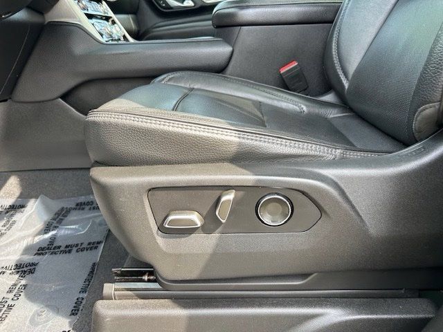 Used 2021 GMC Yukon XL Denali w/ Denali Premium Package AWD/4WD image 19