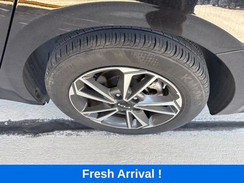 Used 2024 Kia Forte LXS FWD image 19