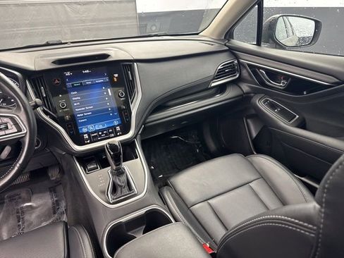Used 2022 Subaru Outback Limited image 13