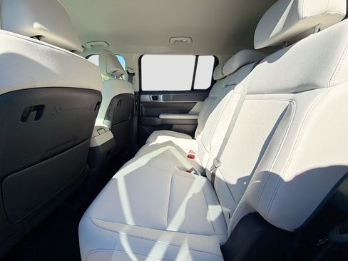 New 2026 Hyundai Santa Fe SE FWD image 21