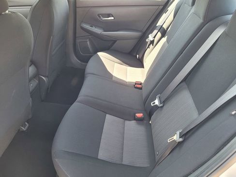 Used 2023 Nissan Sentra SV FWD image 8