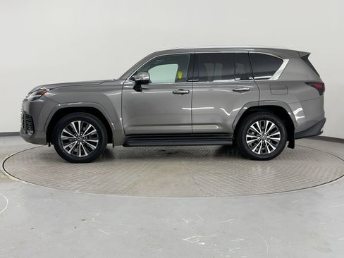 New 2026 Lexus LX 600 4WD w/ Premium Package image 2